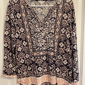 Lucky Brand top!
